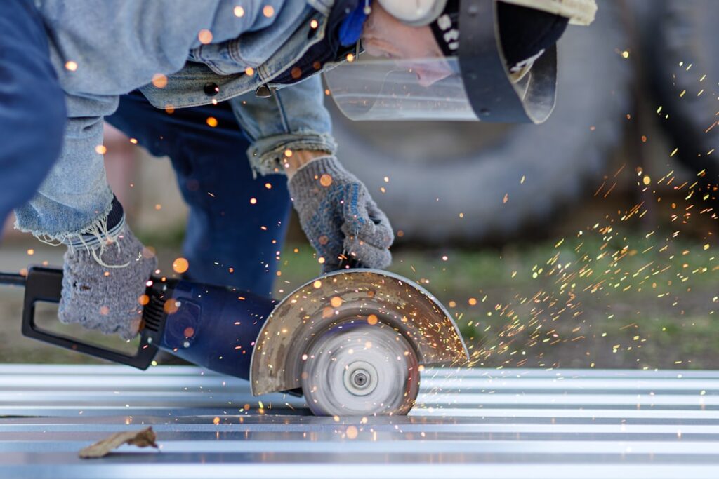 cutting metal roofing