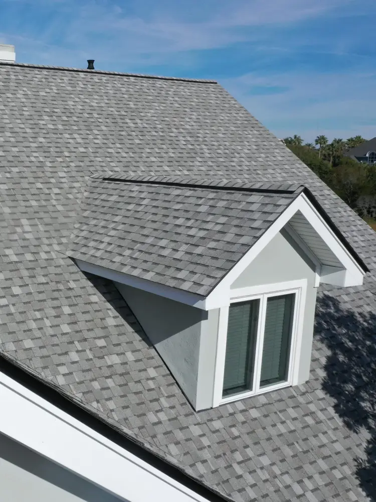 Cincinnati roof replacement on a beautiful home